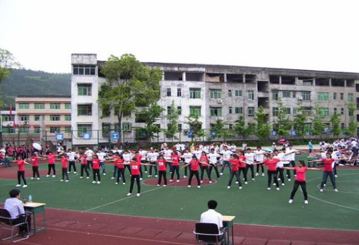 四川省南部县升钟职业中学